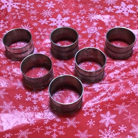 Vintage napkin rings set of 6 with a spare - Picture 2 of 4